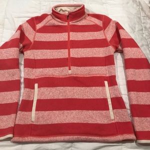 Gently used Patagonia half zip - size small